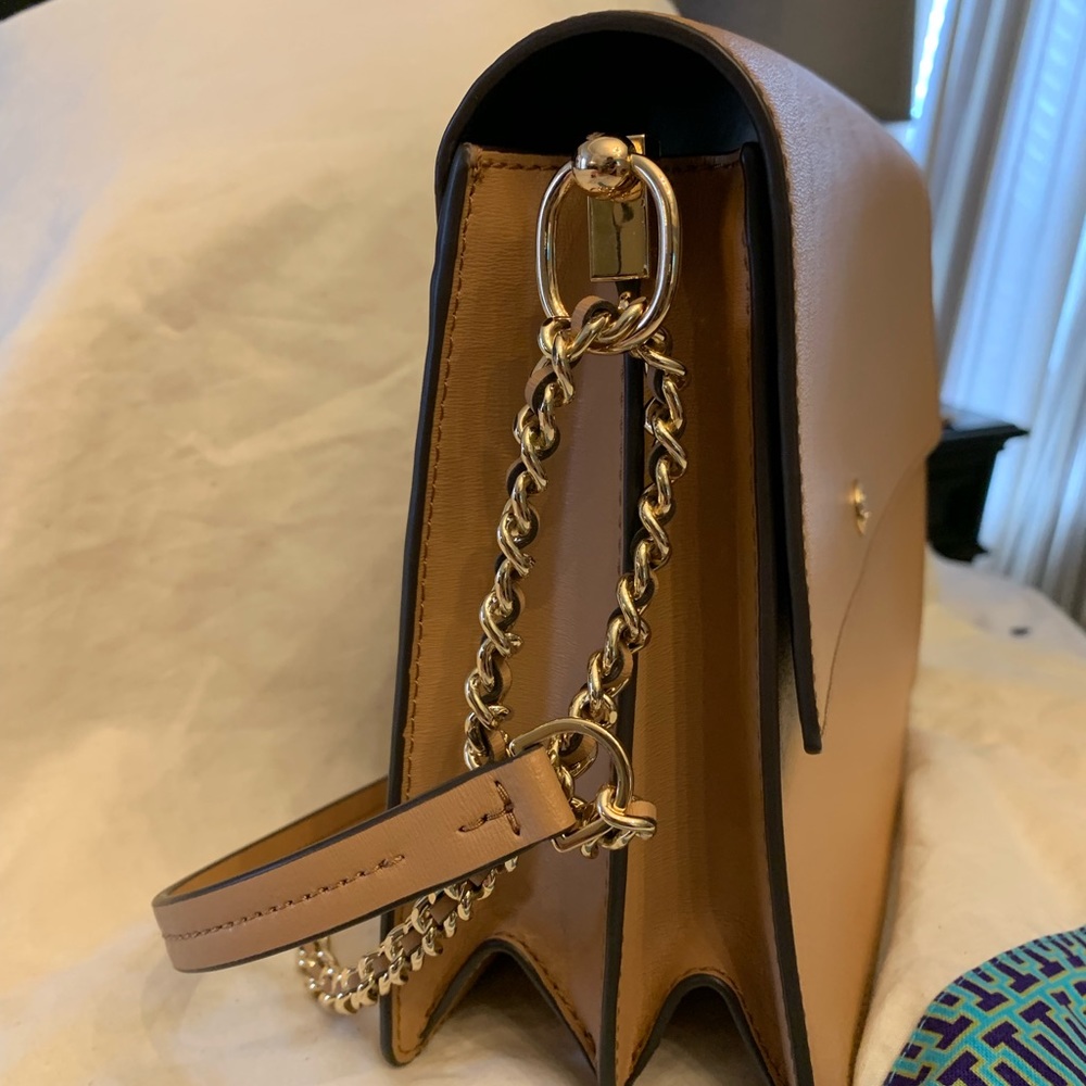 Tory Burch - Picture 7 of 8